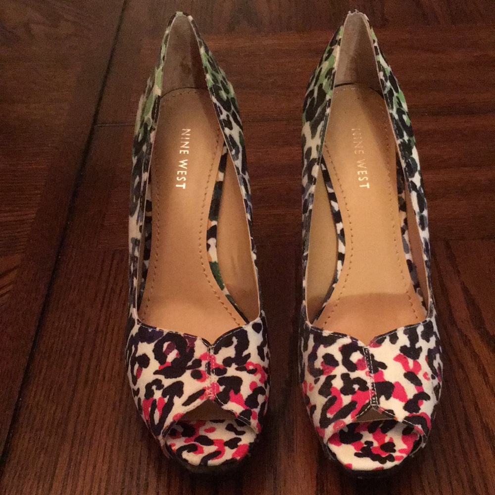 Nine West white multi heels - Picture 3 of 3